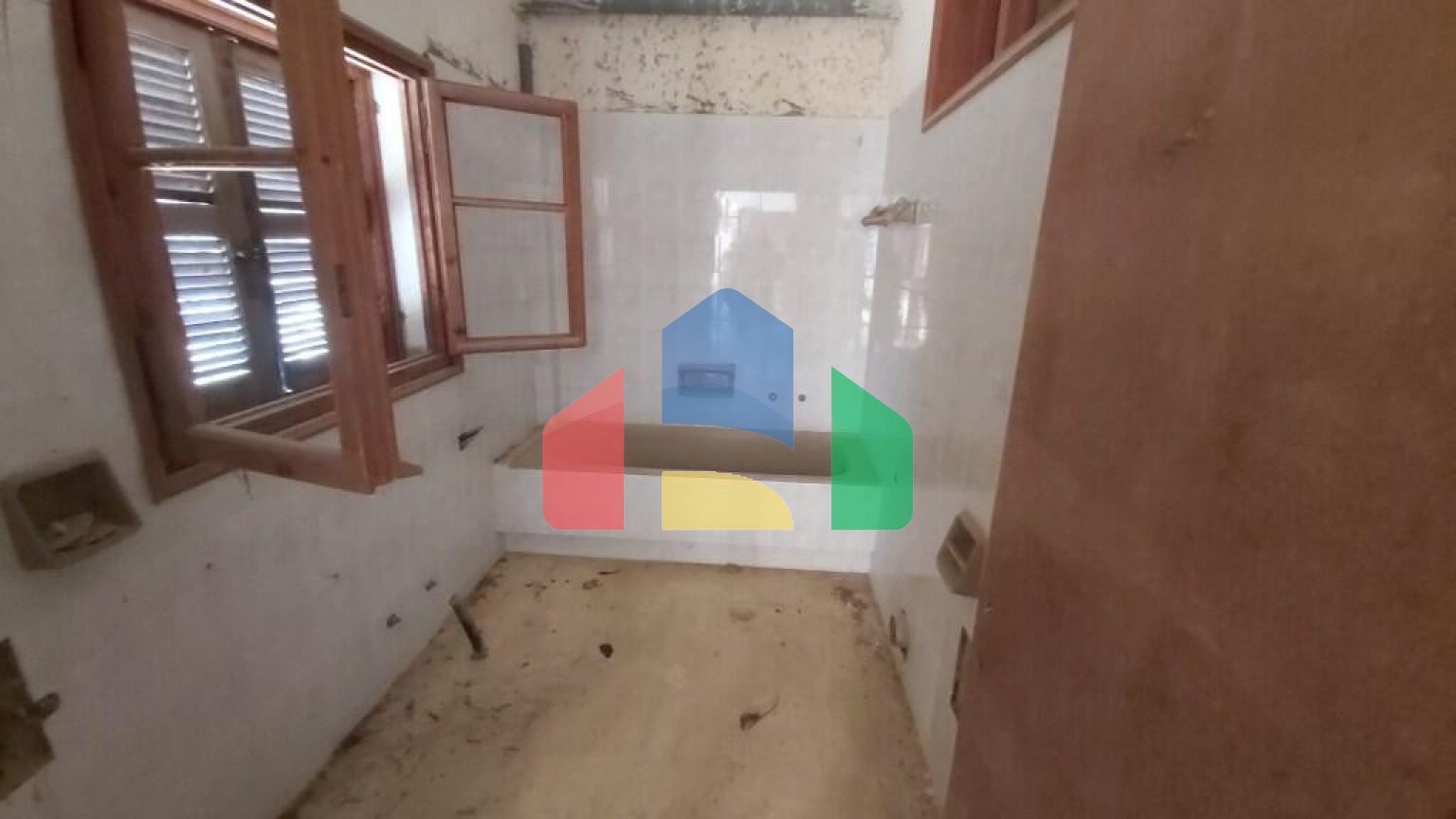 Продаж - Котедж 368 m² на о. Корфу