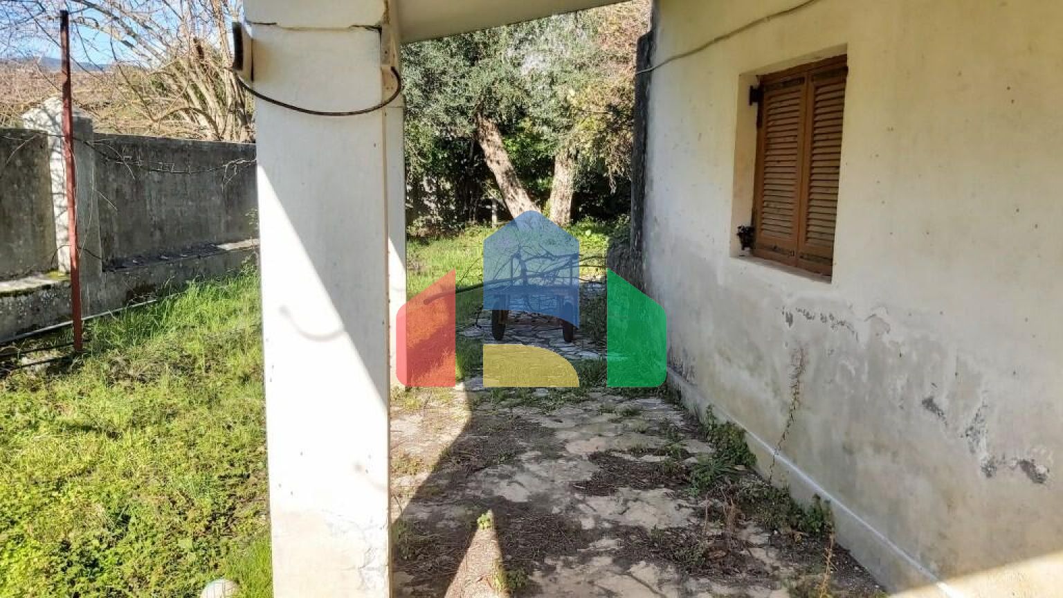 Продаж - Котедж 368 m² на о. Корфу