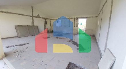 Продаж - Котедж 368 m² на о. Корфу