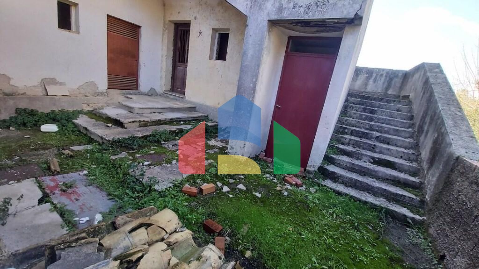 Продаж - Котедж 368 m² на о. Корфу