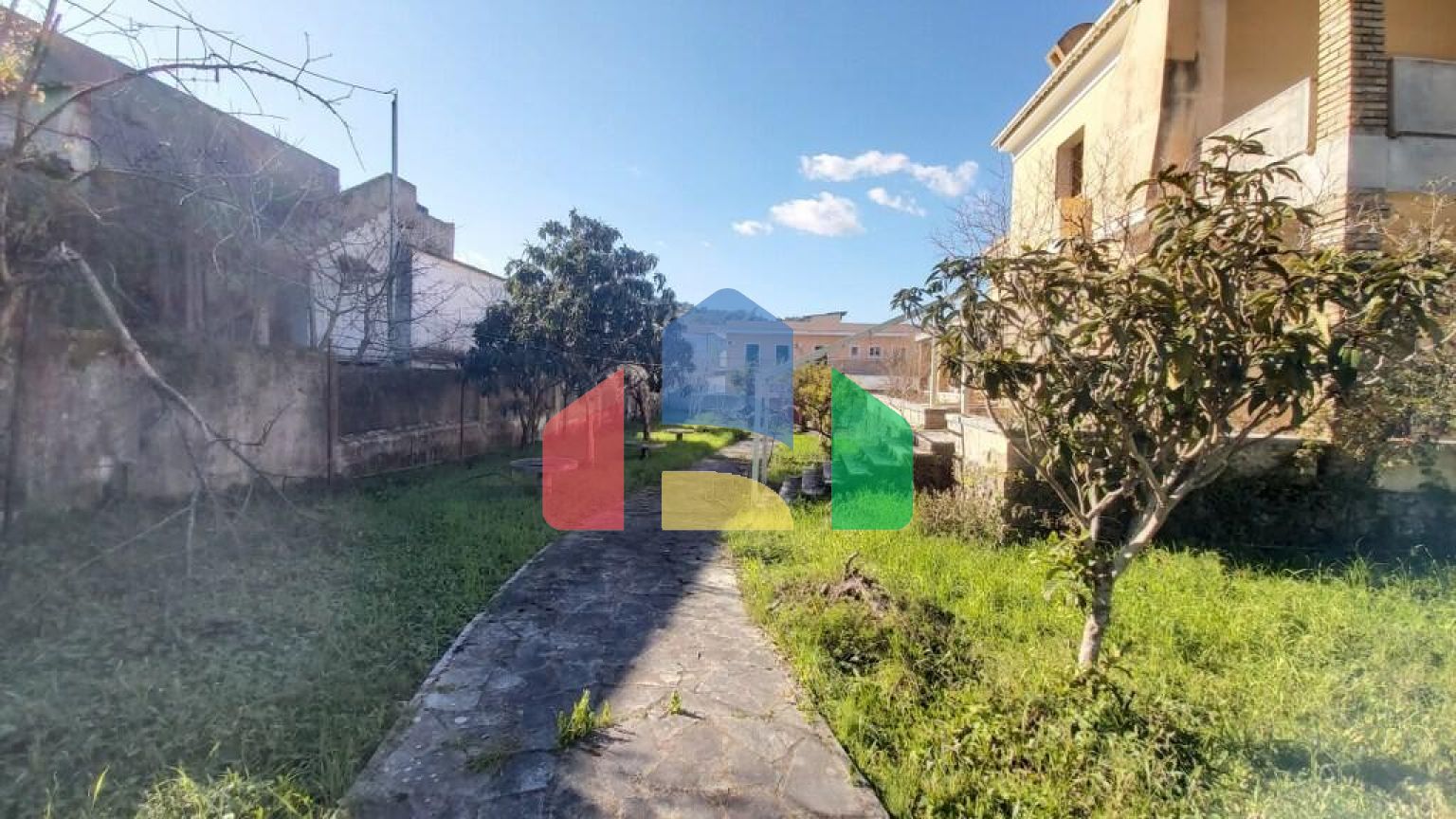 Продаж - Котедж 368 m² на о. Корфу