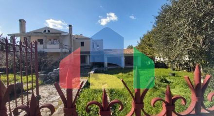 Продаж - Котедж 368 m² на о. Корфу