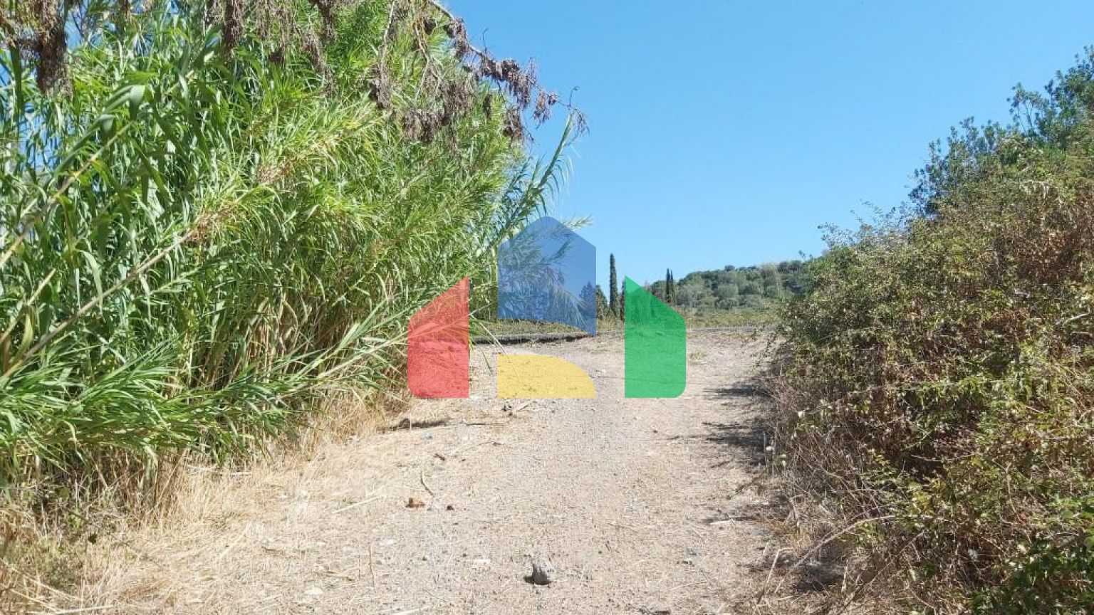 Продажа - Земельный участок 60000 m² на о. Корфу