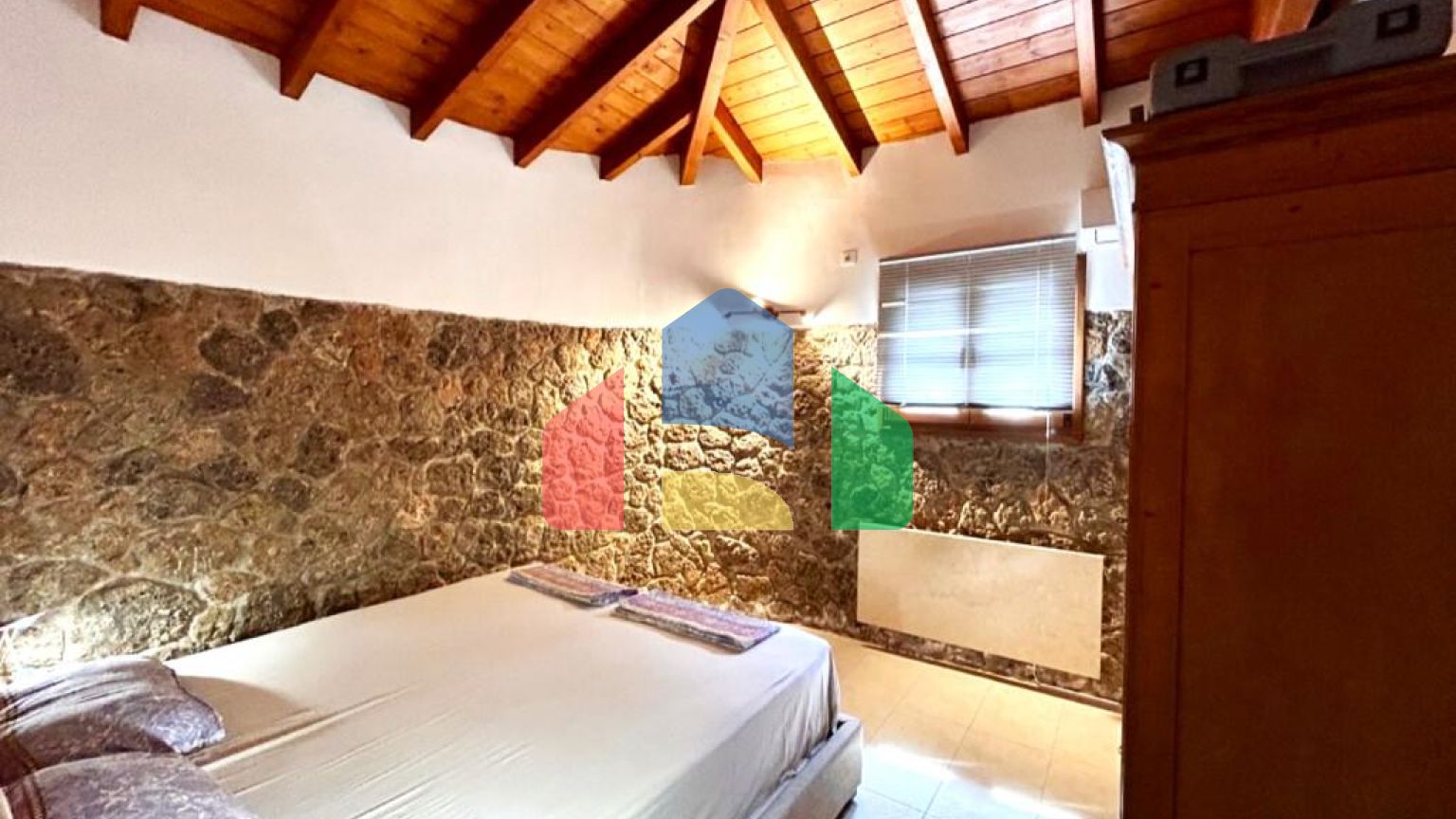 Продаж - Таунхаус 104 m² на о. Корфу