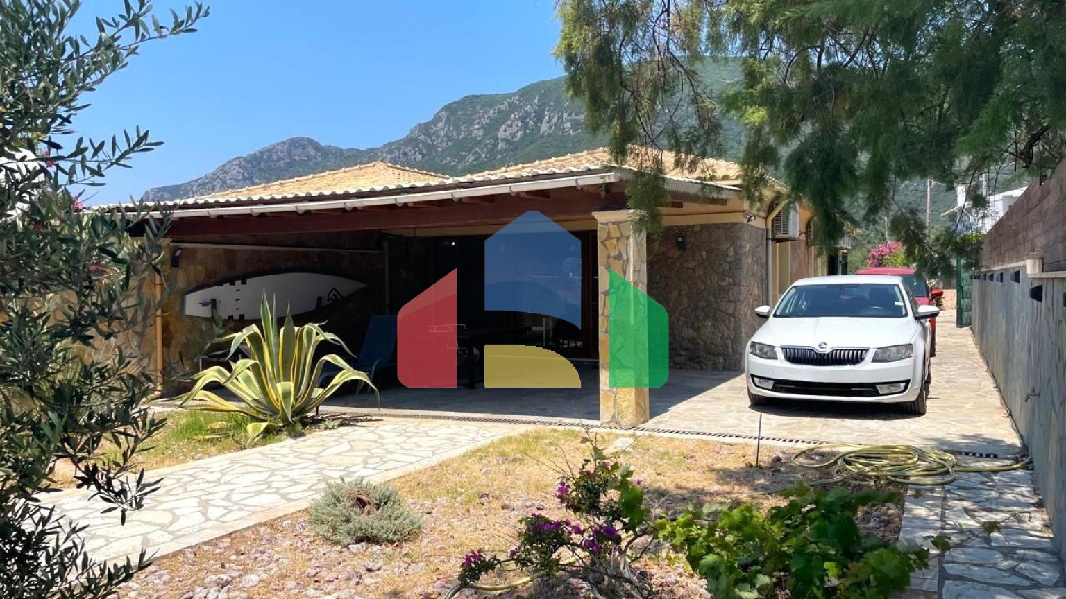 Продаж - Таунхаус 104 m² на о. Корфу