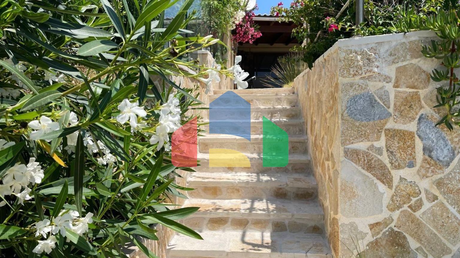 Продаж - Таунхаус 104 m² на о. Корфу