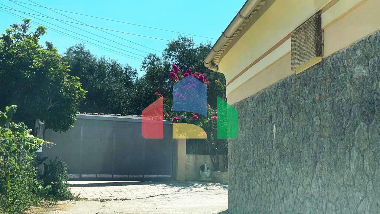 Продаж - Таунхаус 104 m² на о. Корфу