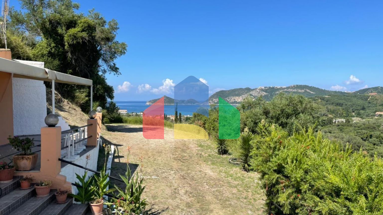 Продажа - Гостиница 1200 m² на о. Корфу