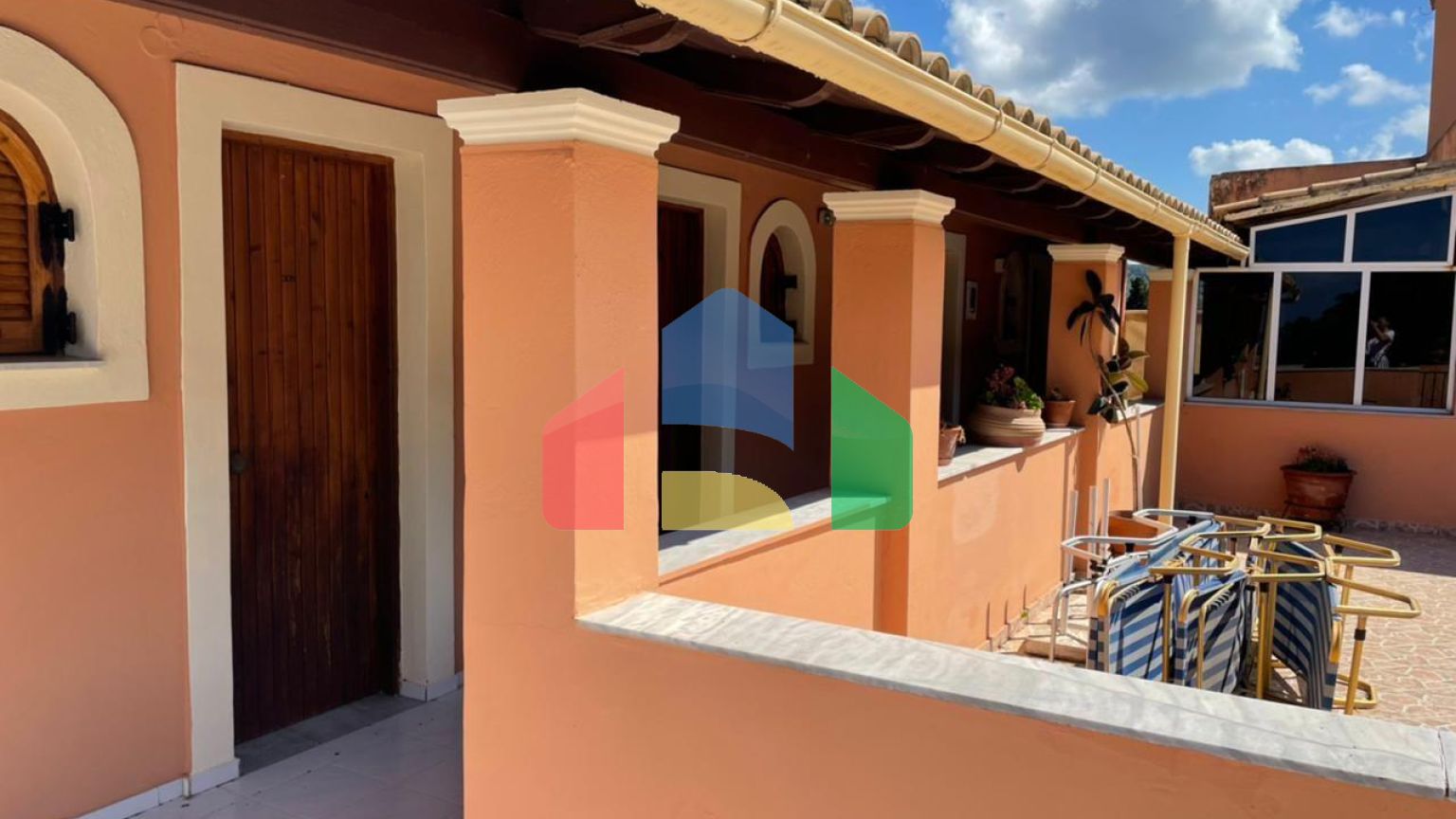 Продажа - Гостиница 1200 m² на о. Корфу