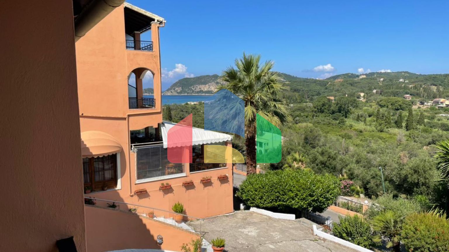 Продажа - Гостиница 1200 m² на о. Корфу