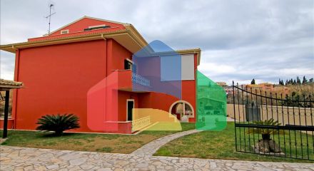 Продаж - Котедж 275 m² на о. Корфу
