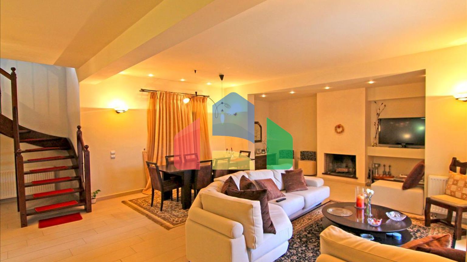 Продаж - Котедж 275 m² на о. Корфу