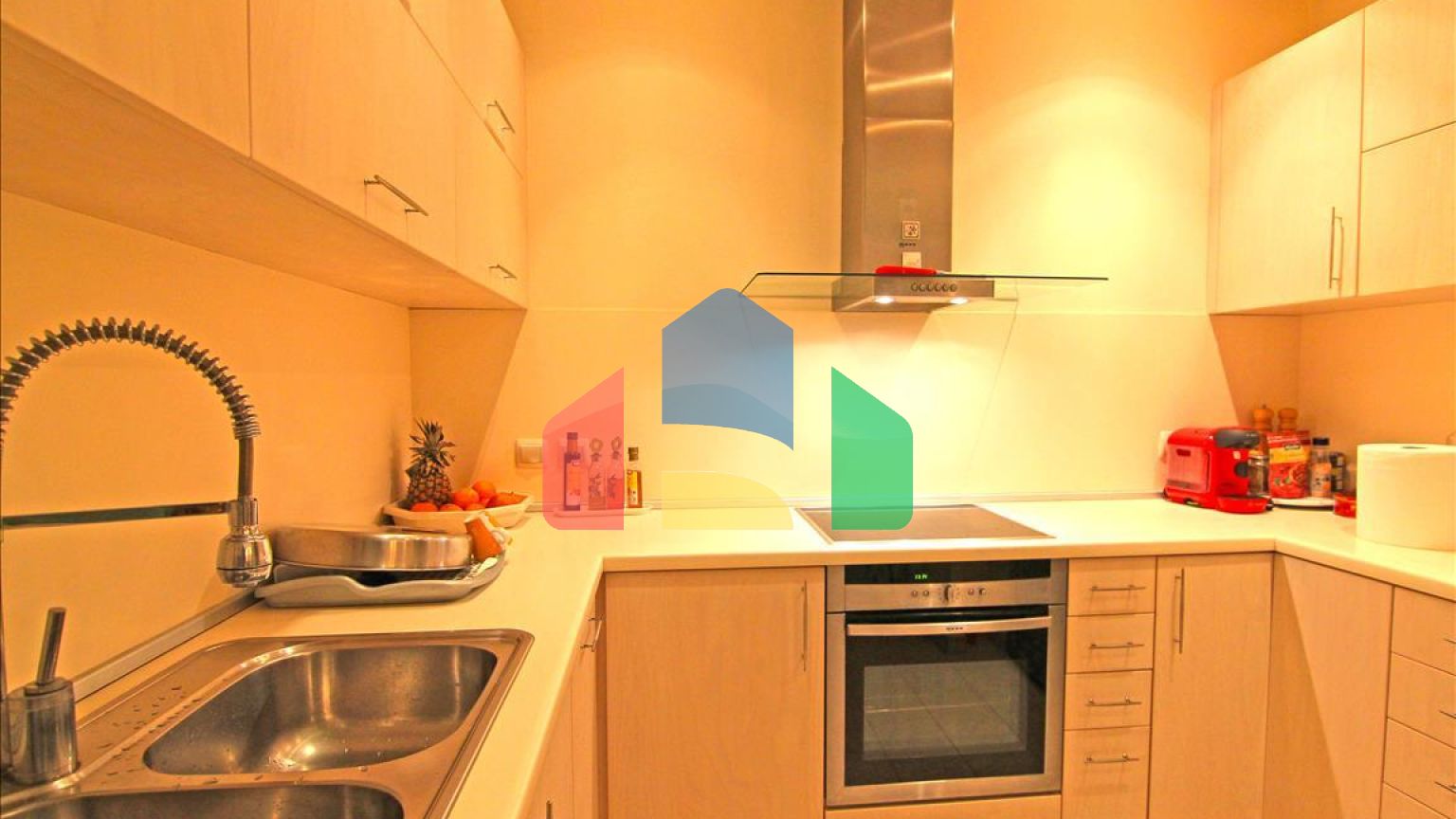 Продаж - Котедж 275 m² на о. Корфу