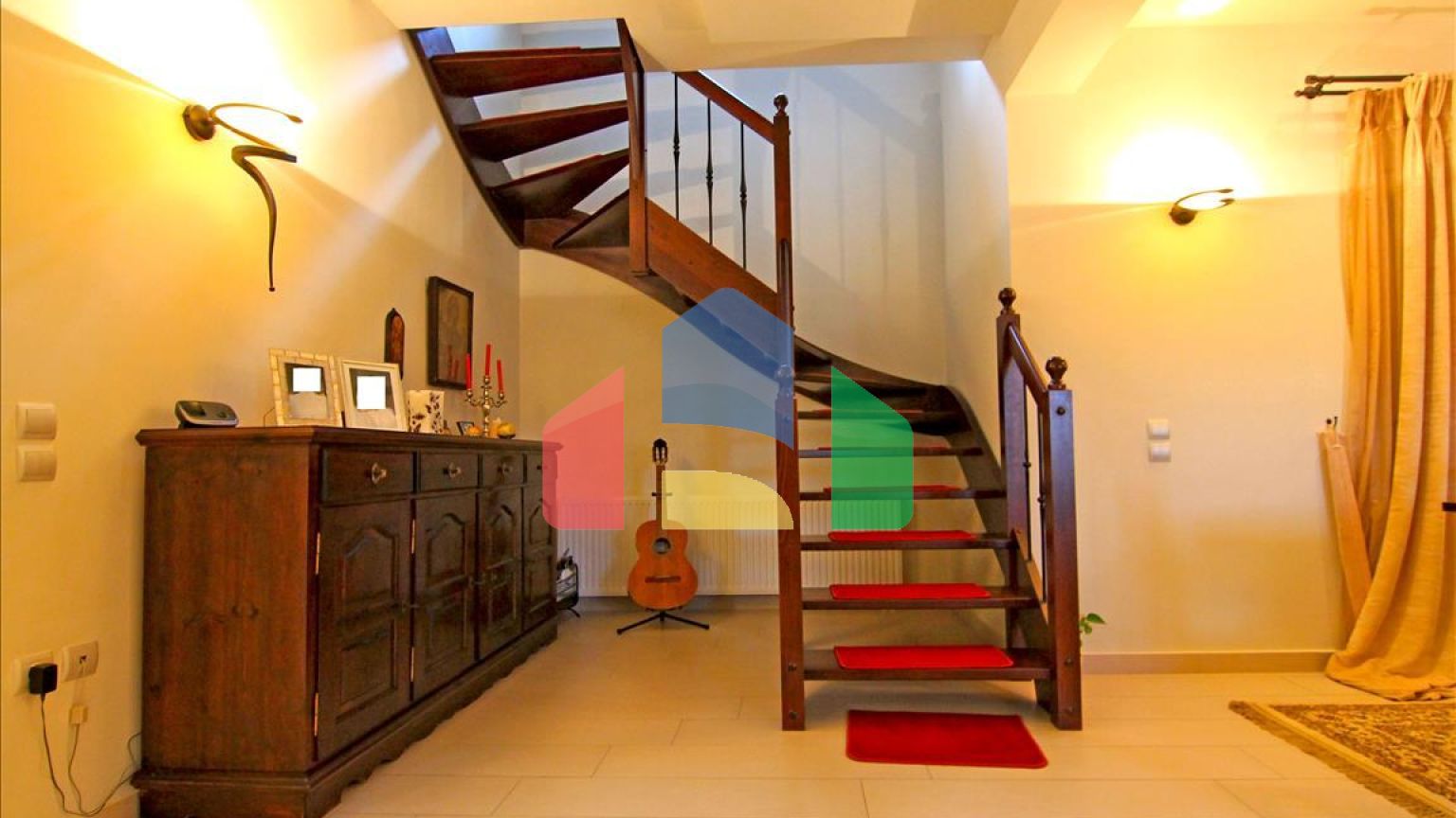 Продаж - Котедж 275 m² на о. Корфу