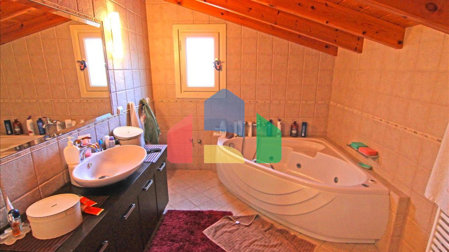 Продаж - Котедж 275 m² на о. Корфу