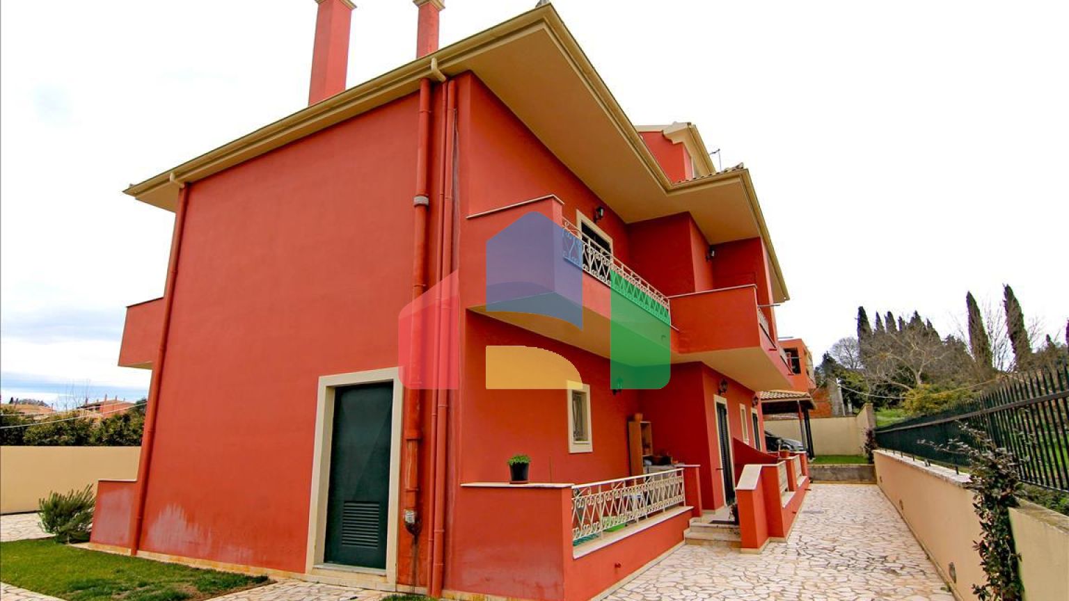 Продаж - Котедж 275 m² на о. Корфу