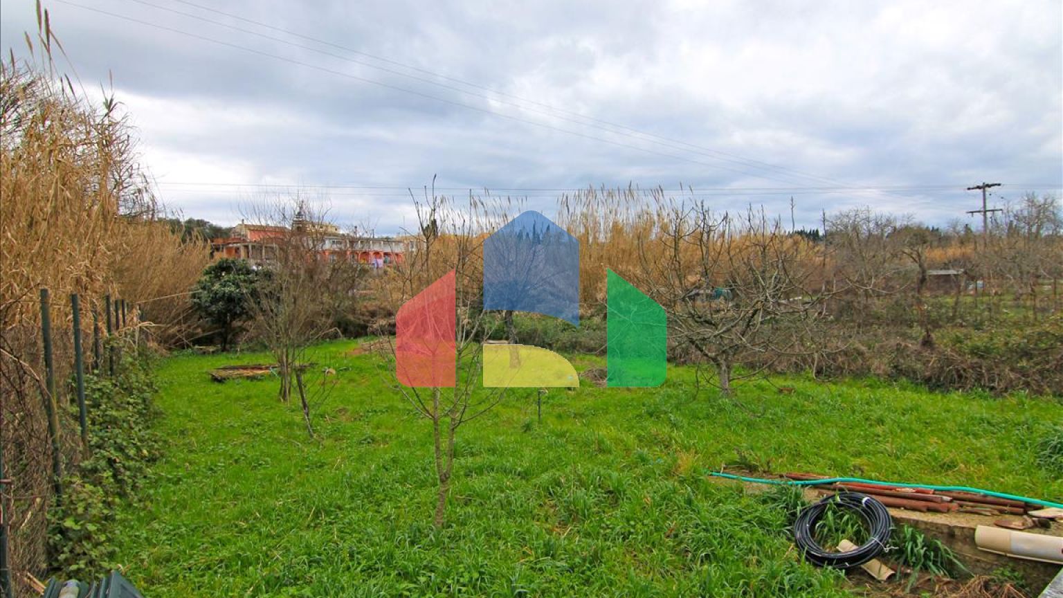 Продаж - Котедж 275 m² на о. Корфу