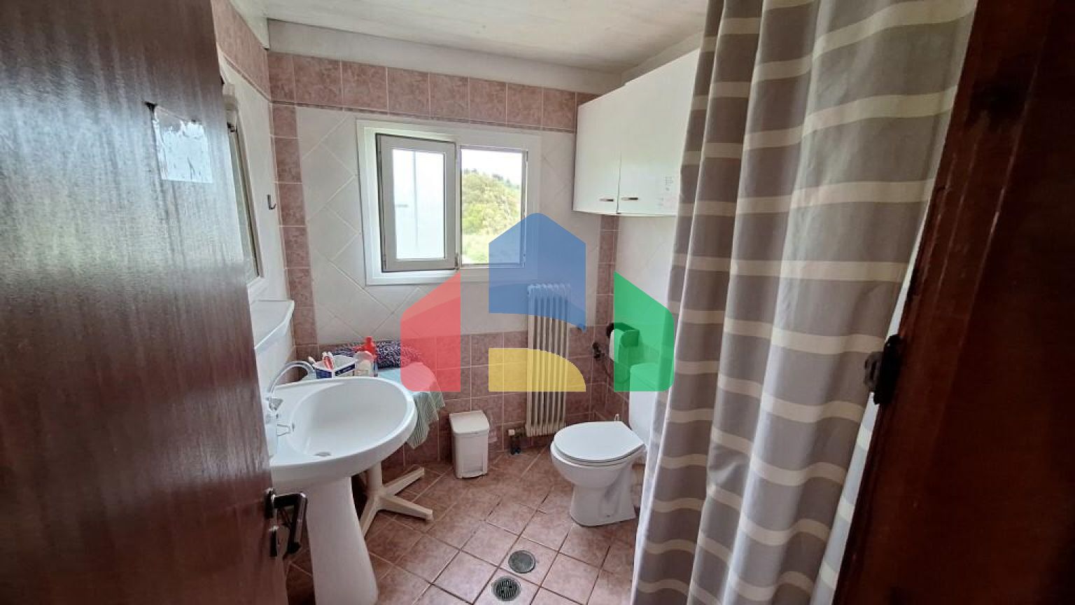 Продажа - Гостиница 320 m² на о. Корфу