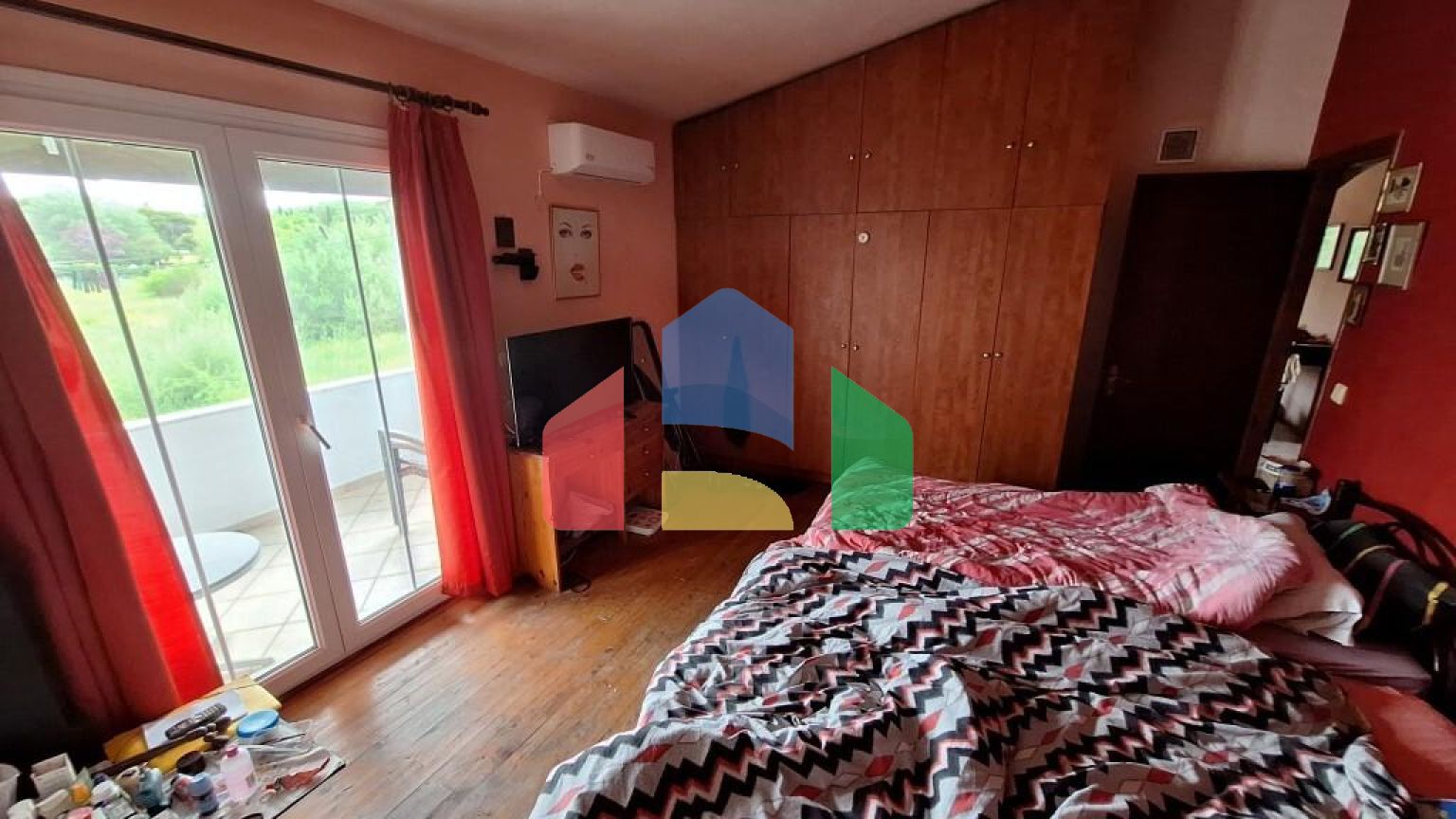 Продажа - Гостиница 320 m² на о. Корфу