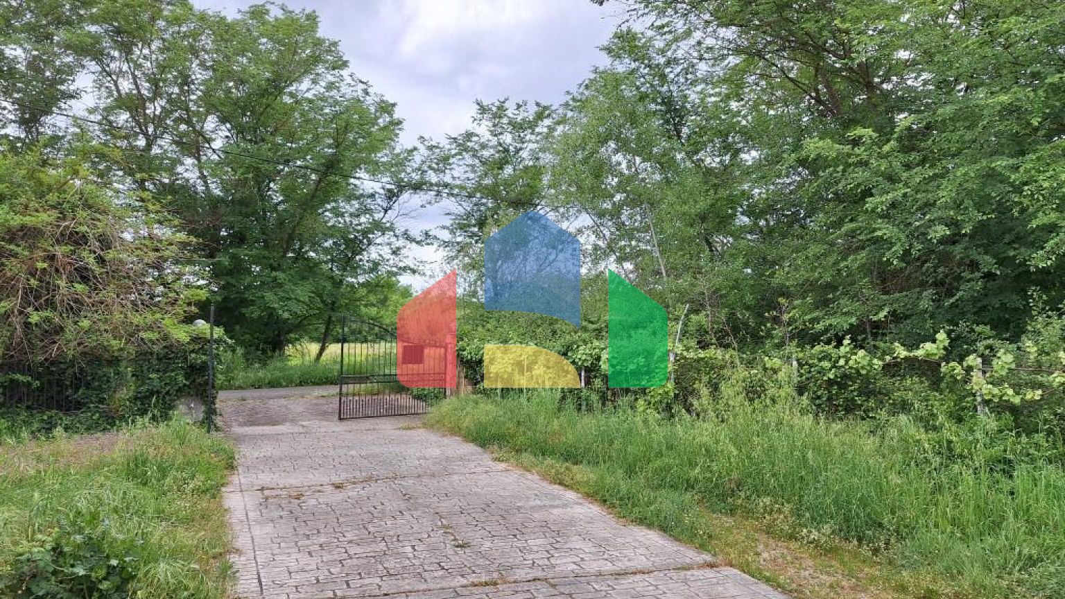 Продажа - Гостиница 320 m² на о. Корфу