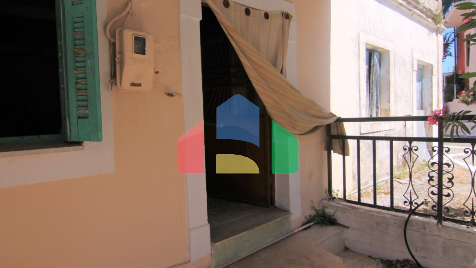 Продаж - Таунхаус 150 m² на о. Корфу