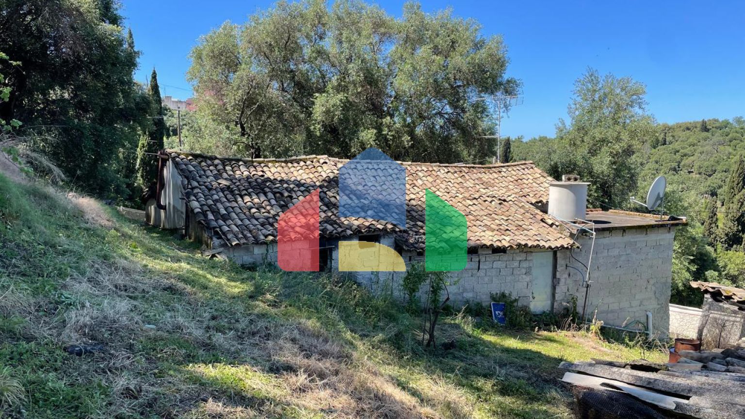 Продажа - Земельный участок 4132 m² на о. Корфу