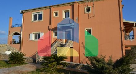 For Sale - Detached house 430 m² in Corfu