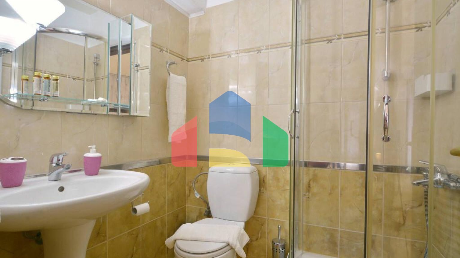 Продаж - Котедж 240 m² на о. Корфу