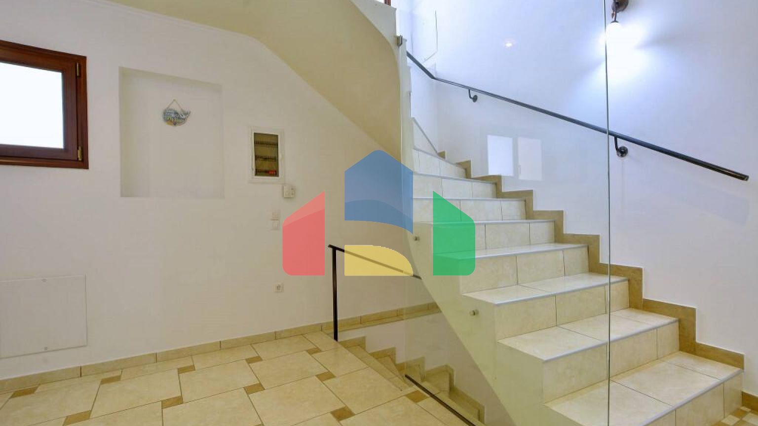 Продаж - Котедж 240 m² на о. Корфу