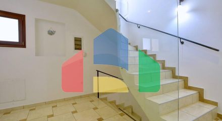 Продаж - Котедж 240 m² на о. Корфу