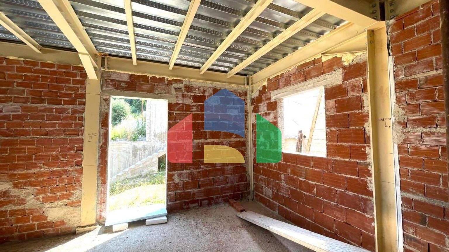 Продажа - Коттедж 224 m² на о. Корфу