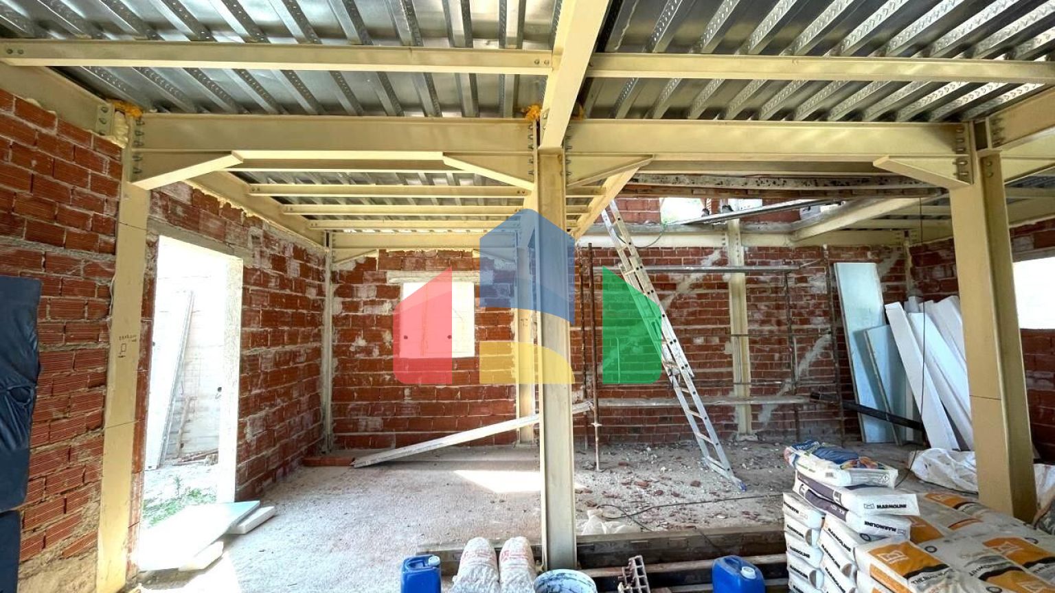 Продажа - Коттедж 224 m² на о. Корфу