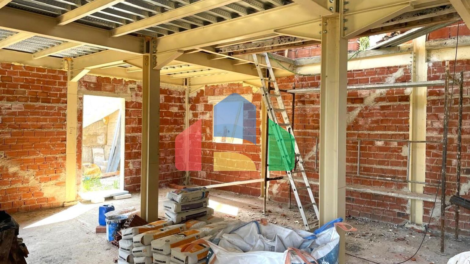 Продажа - Коттедж 224 m² на о. Корфу