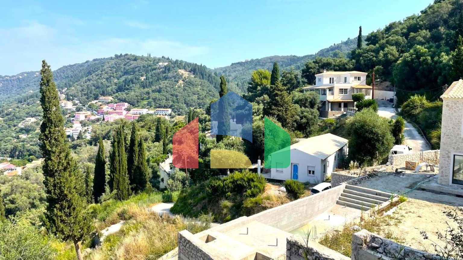 Продажа - Коттедж 224 m² на о. Корфу