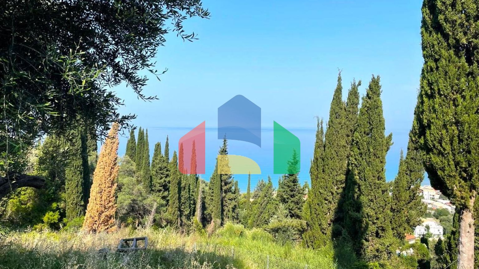 Продажа - Коттедж 224 m² на о. Корфу