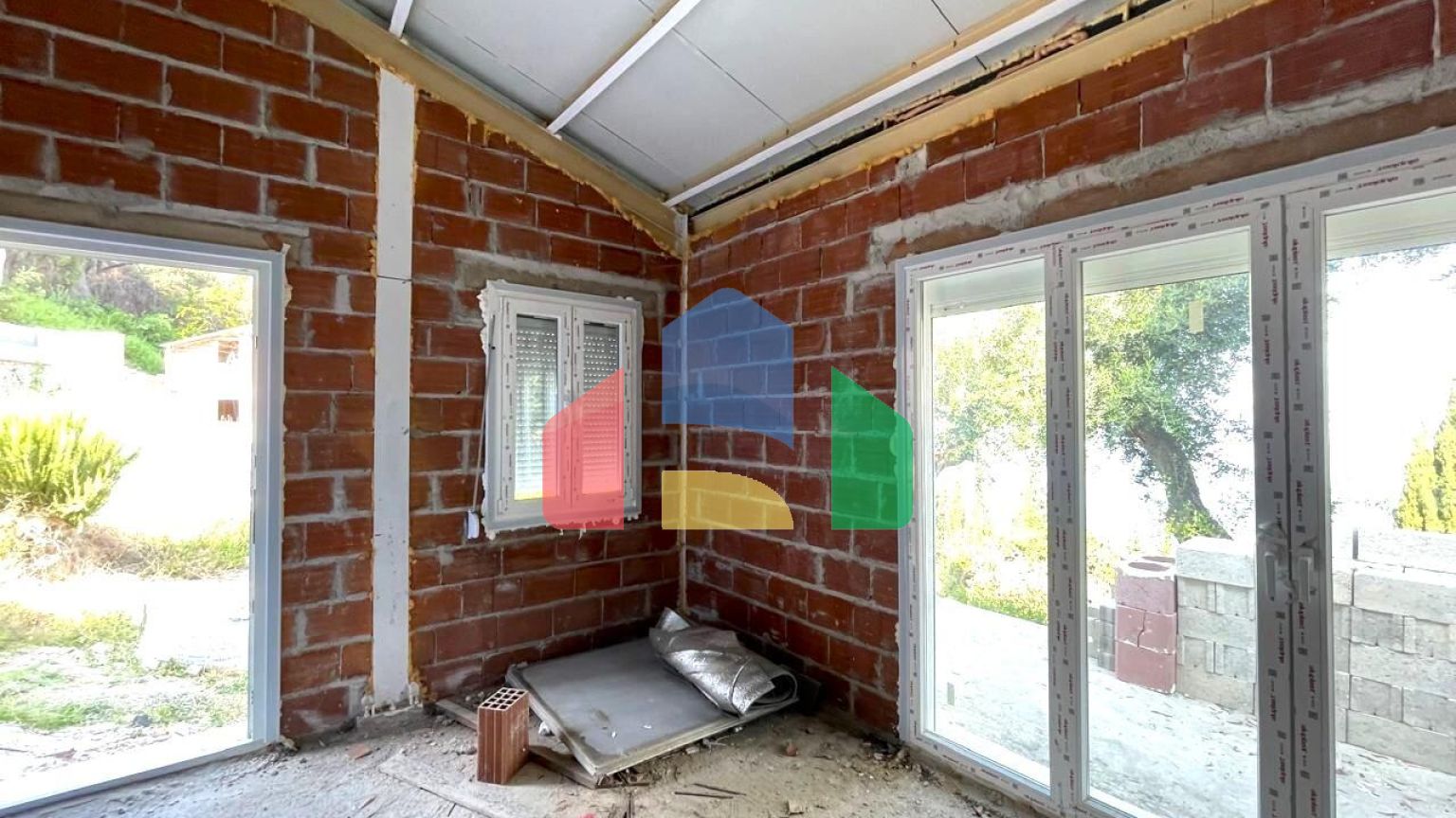 Продажа - Коттедж 224 m² на о. Корфу