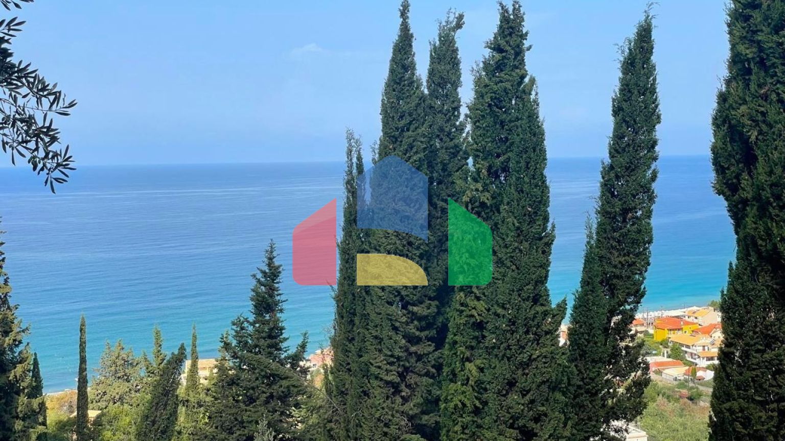 Продажа - Коттедж 224 m² на о. Корфу