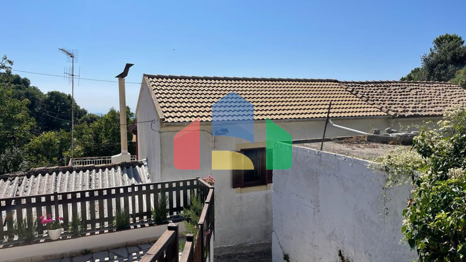 Продаж - Котедж 91 m² на о. Корфу