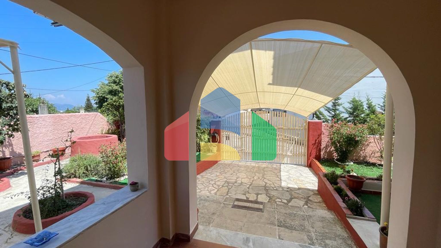 Продажа - Коттедж 180 m² на о. Корфу