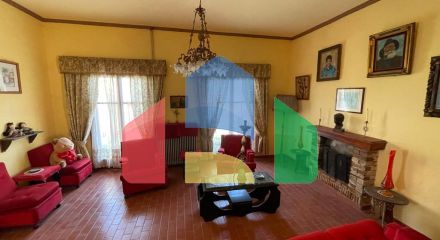 Продажа - Коттедж 180 m² на о. Корфу