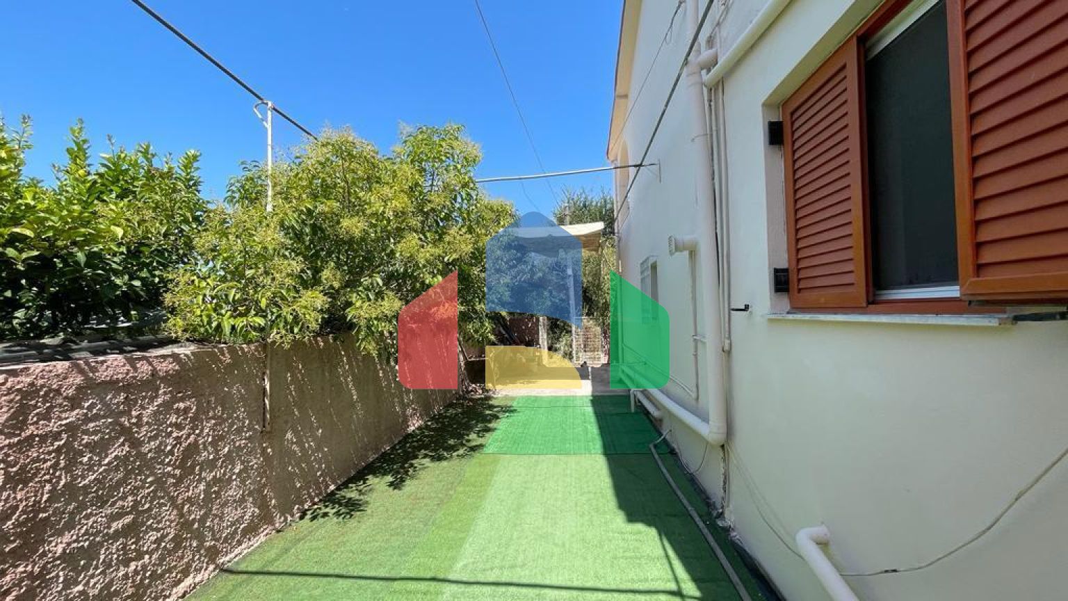 Продажа - Коттедж 180 m² на о. Корфу