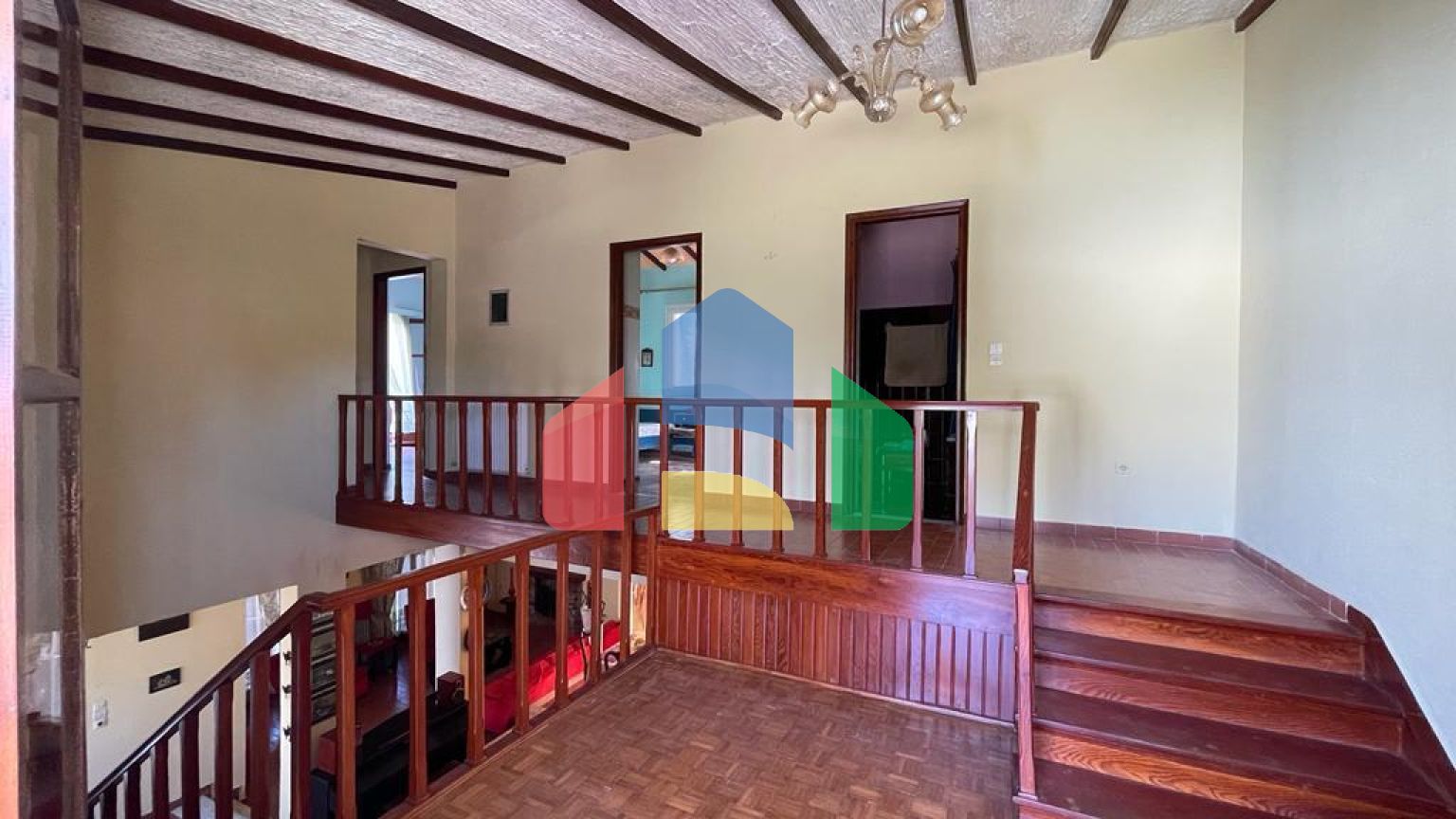 Продажа - Коттедж 180 m² на о. Корфу