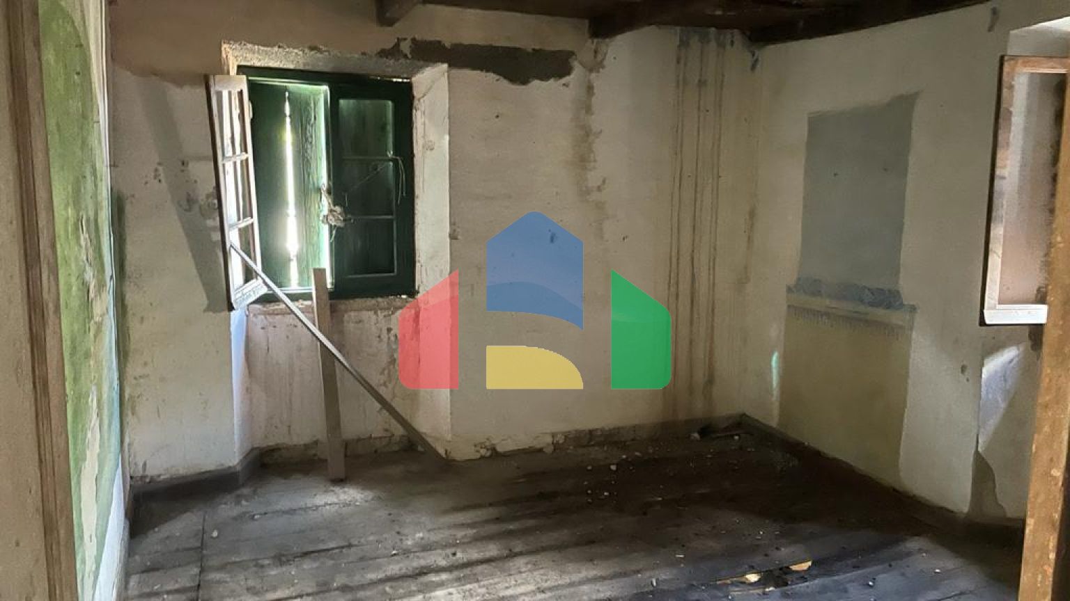 Продаж - Котедж 90 m² на о. Корфу