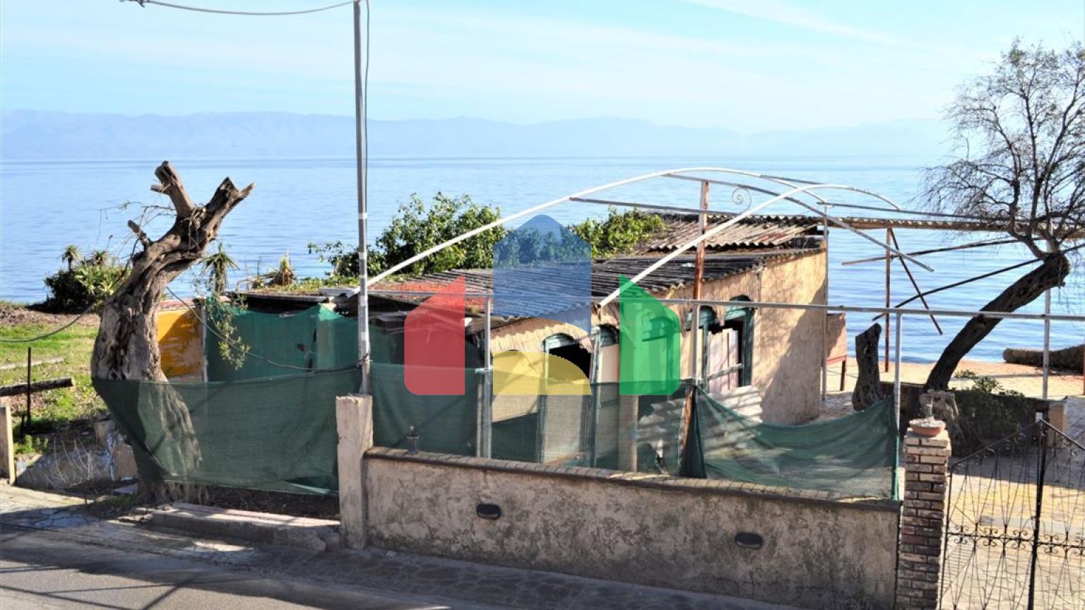 Продаж - Котедж 137 m² на о. Корфу