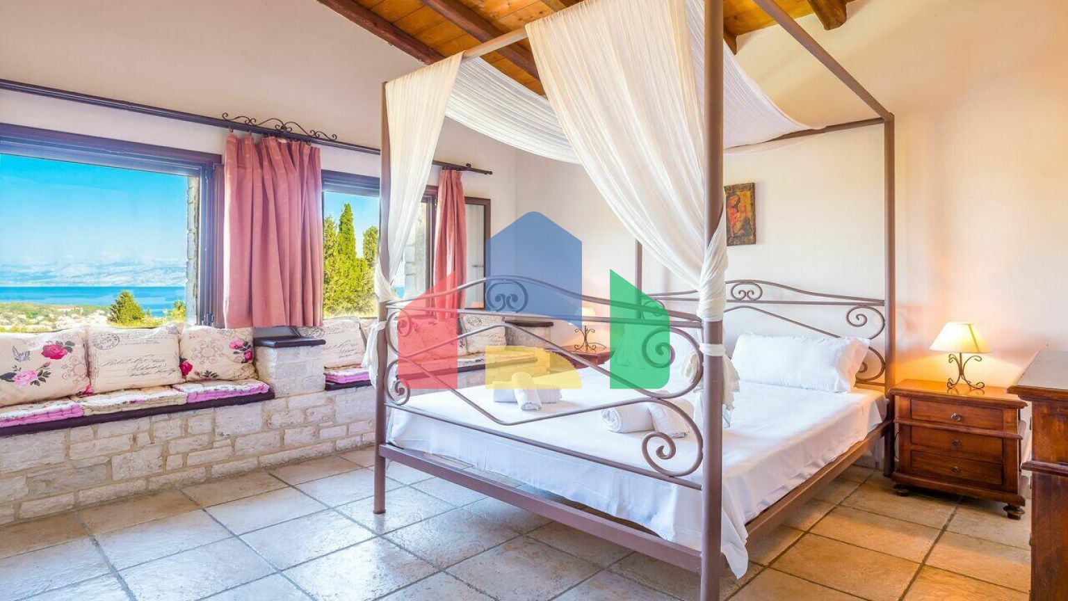 Продажа - Вилла 240 m² на о. Корфу