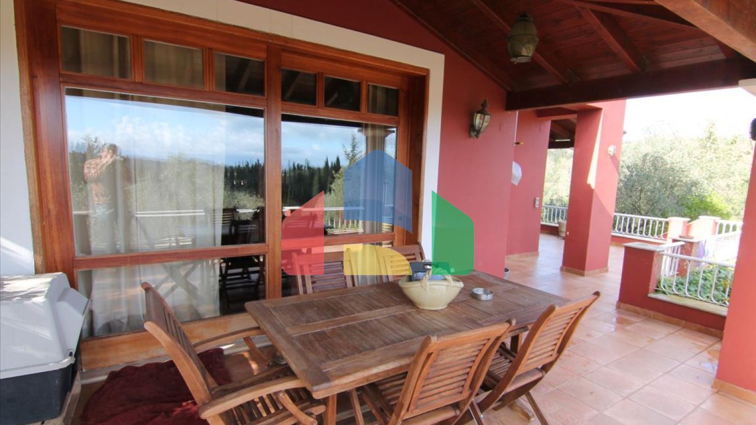 Продажа - Коттедж 200 m² на о. Корфу