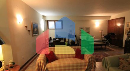 Продажа - Коттедж 200 m² на о. Корфу