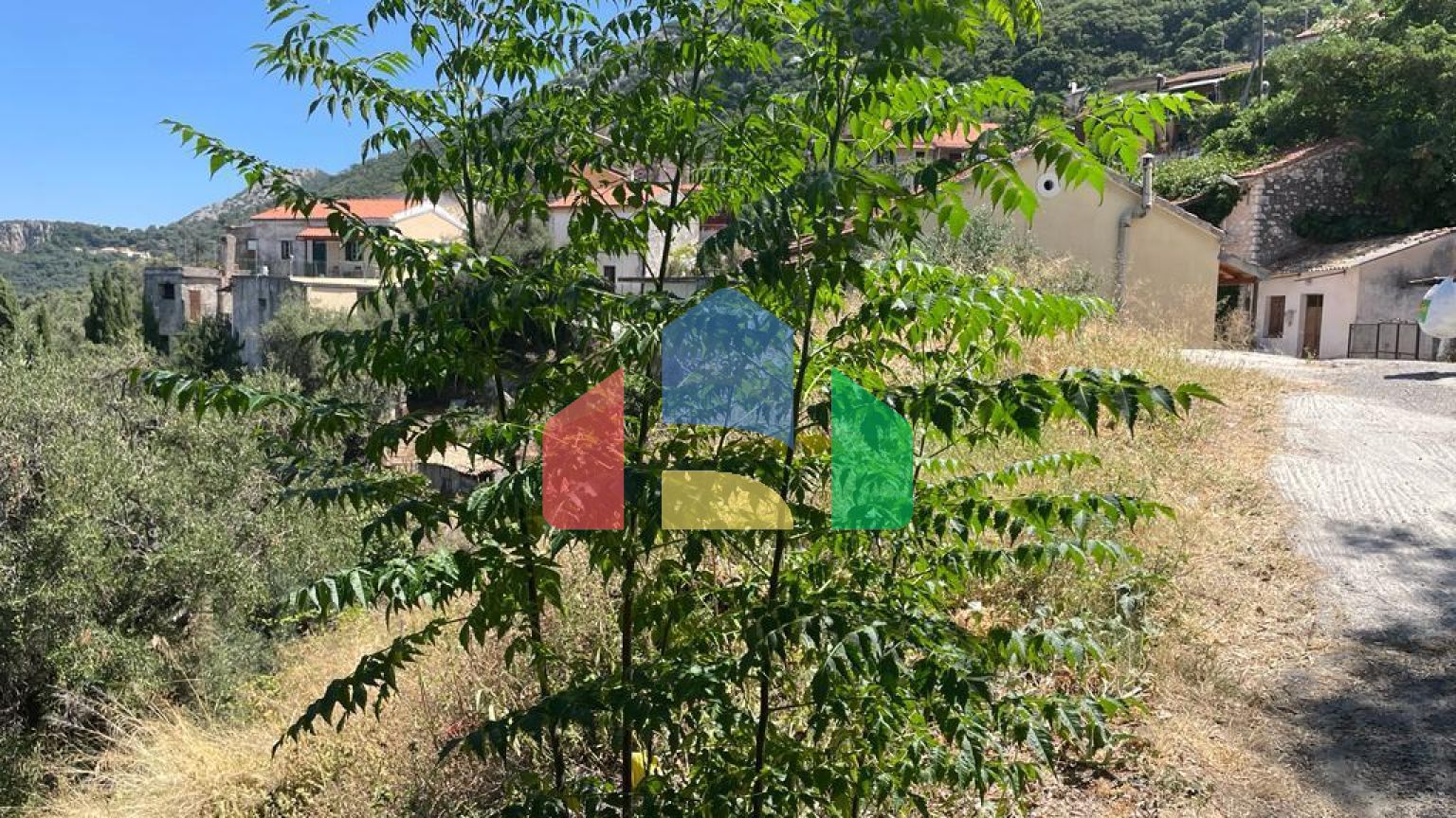 Продаж - Земельна ділянка 3584 m² на о. Корфу