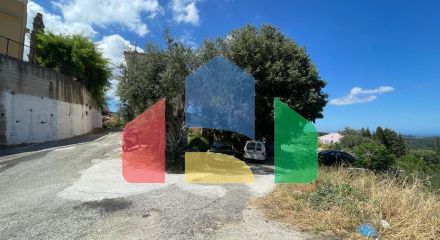 Продаж - Земельна ділянка 3584 m² на о. Корфу