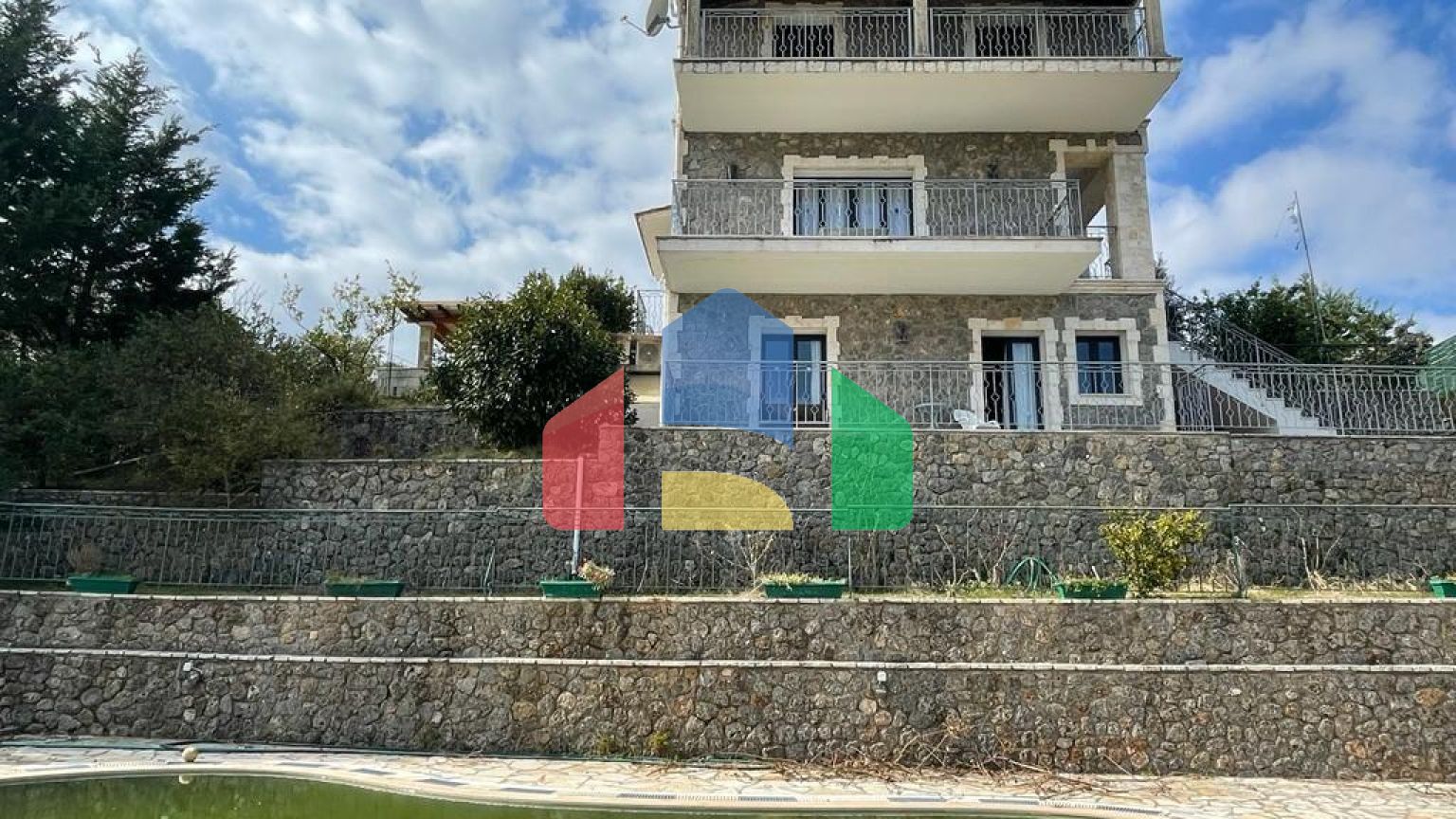 Продажа - Вилла 167 m² на о. Корфу